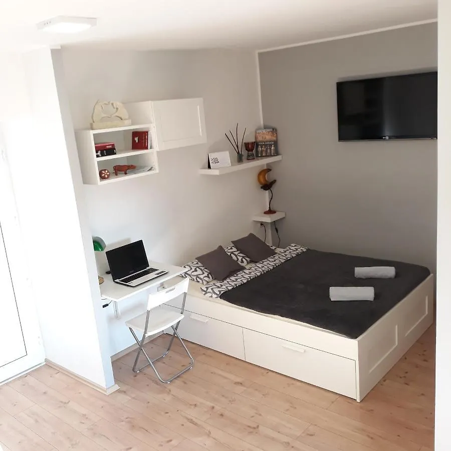 Studio Apartman 
